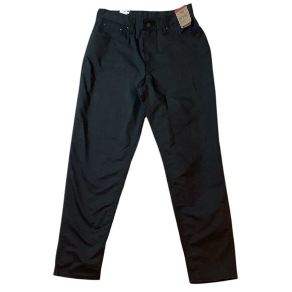 NWT Levi's Black High Waisted Mom Jeans 31X30 Soft Shell Fabric - Picture 1 of 11
